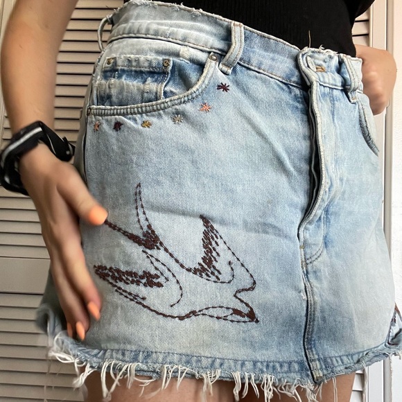 Zara Denim Embroidered Skirt - Picture 2 of 3